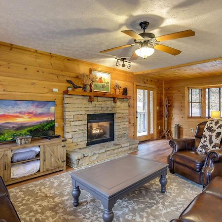 Pet-Friendly Gatlinburg Retreat With Hot Tub! Villa Eksteriør bilde