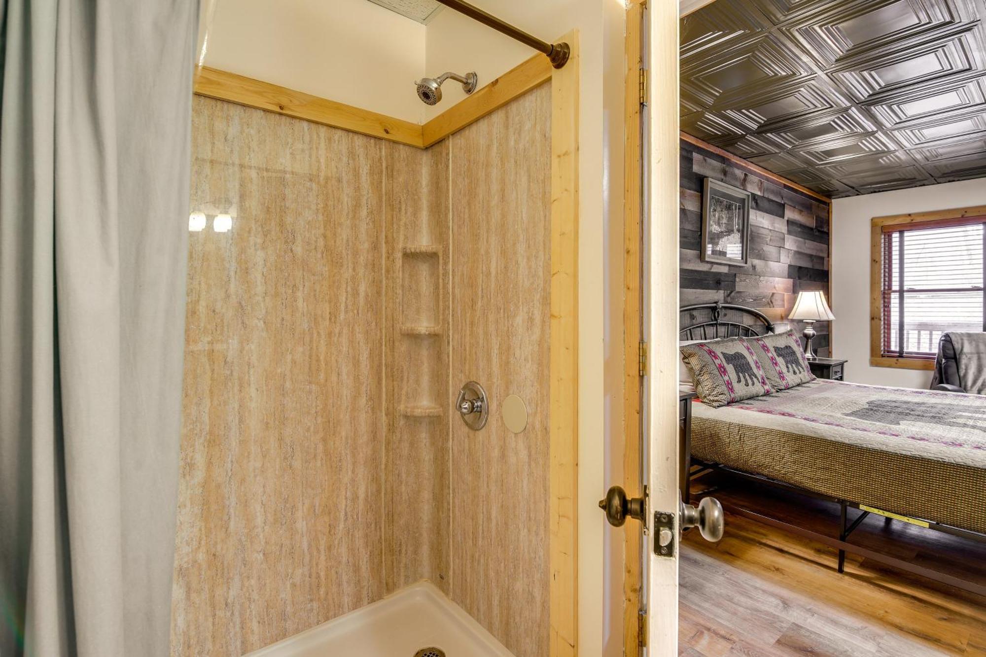 Pet-Friendly Gatlinburg Retreat With Hot Tub! Villa Eksteriør bilde