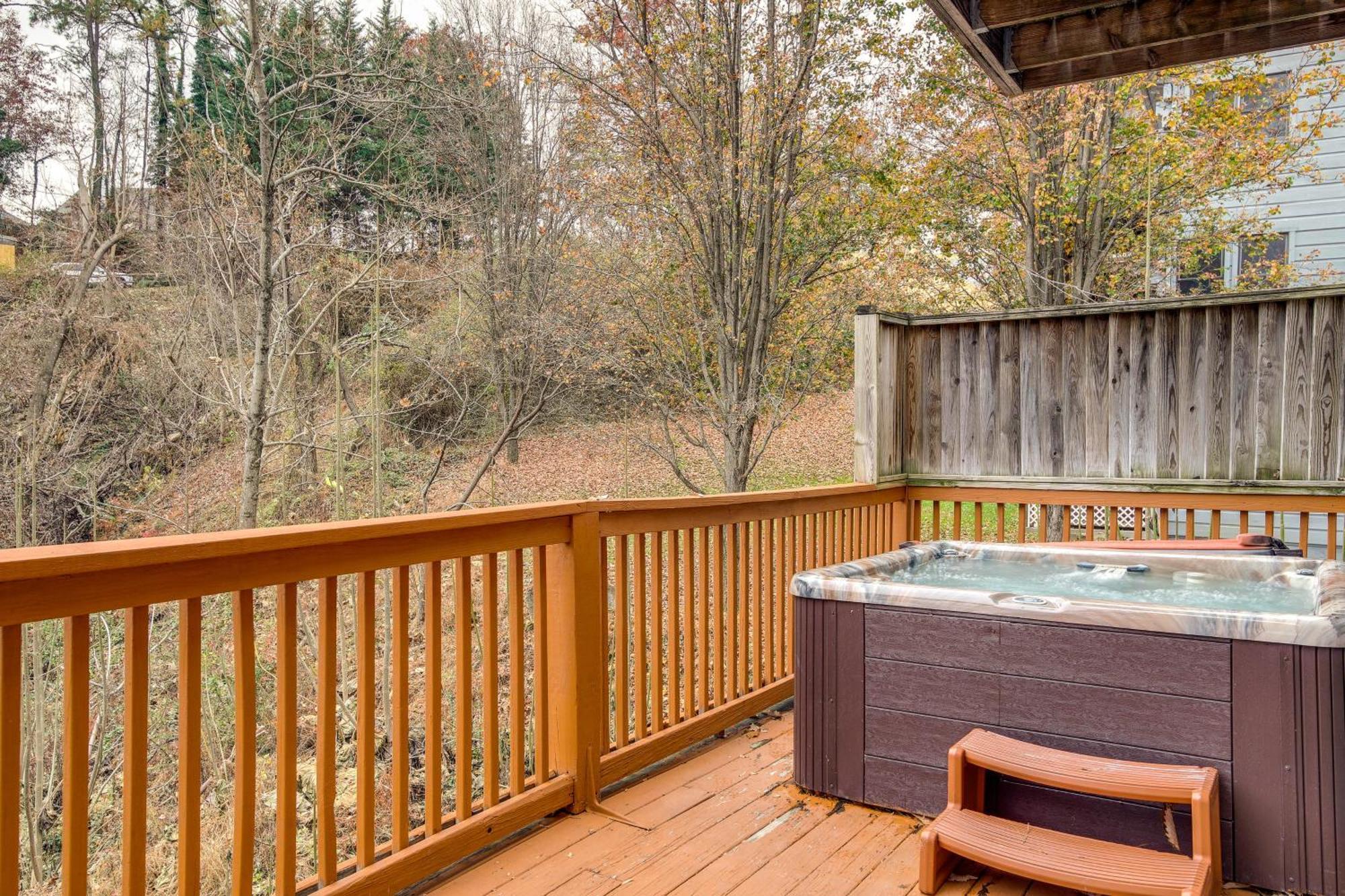 Pet-Friendly Gatlinburg Retreat With Hot Tub! Villa Eksteriør bilde