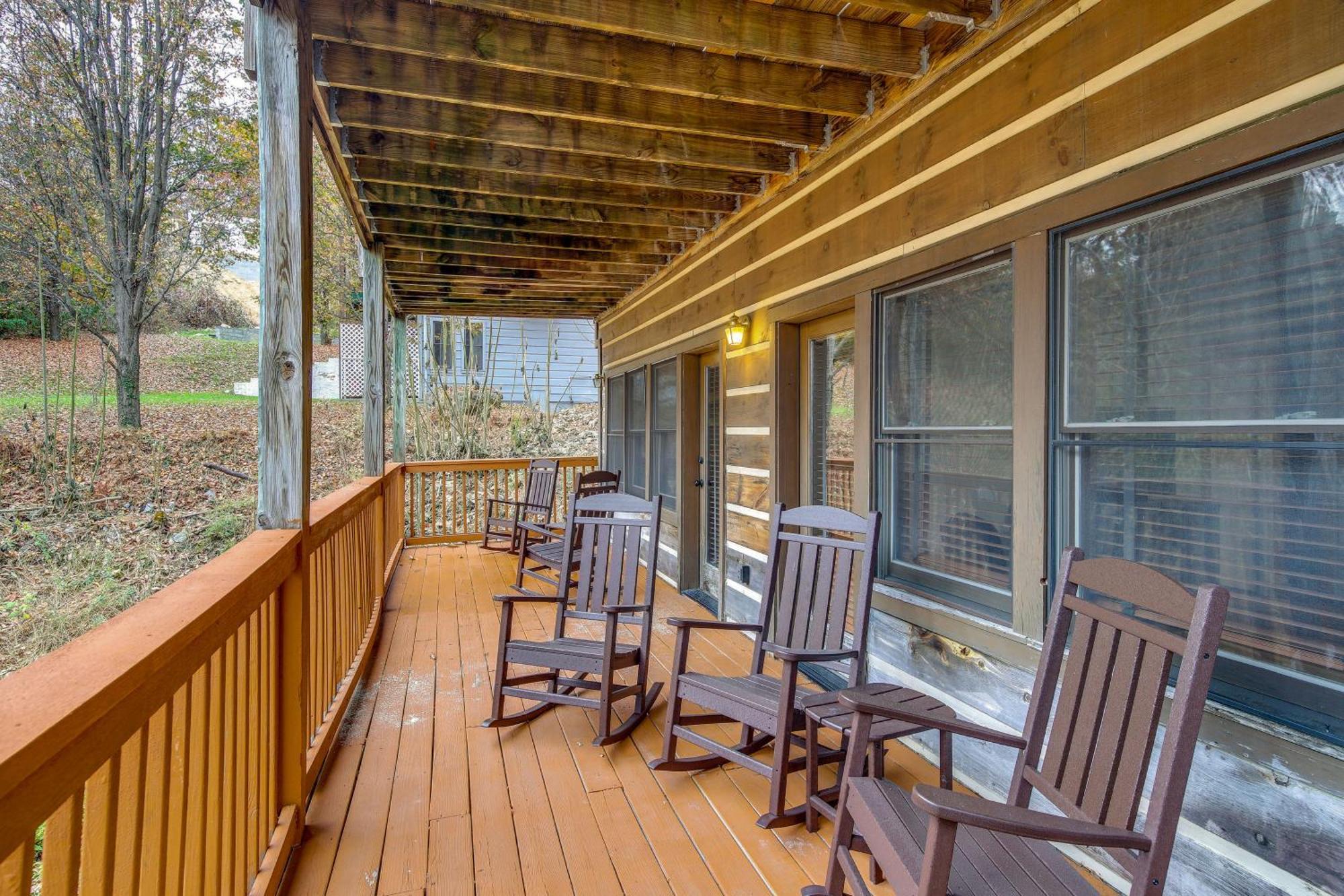 Pet-Friendly Gatlinburg Retreat With Hot Tub! Villa Eksteriør bilde