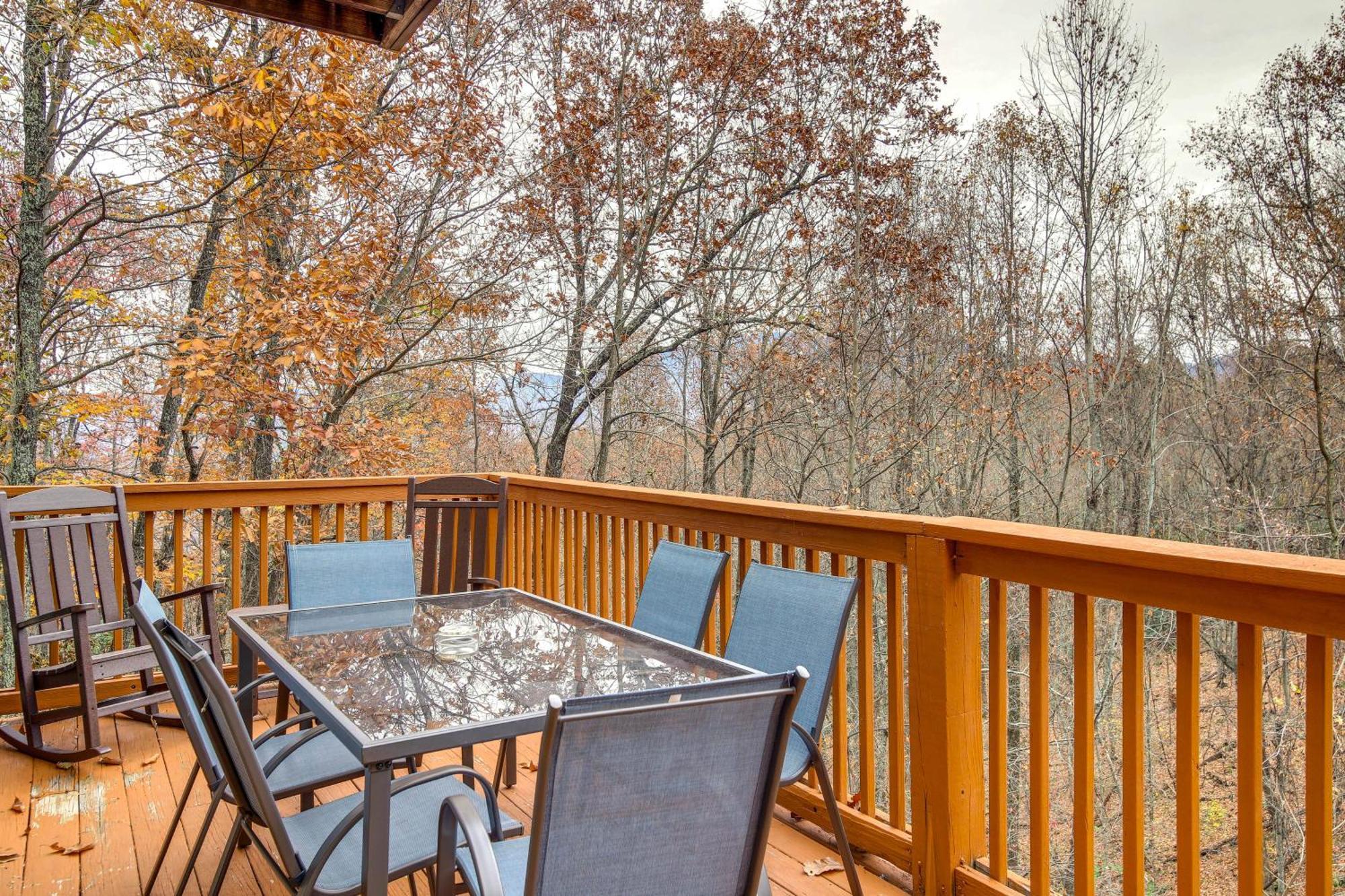 Pet-Friendly Gatlinburg Retreat With Hot Tub! Villa Eksteriør bilde
